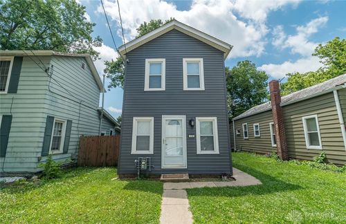 135 E Warren St, Germantown, OH, 45327-1129 | Card Image