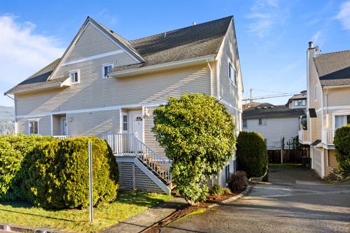 3-2301 St Johns St, Port Moody, BC, V3H4M1 | Card Image