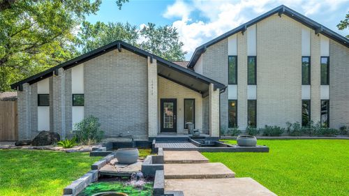 14919 Woodthorpe Ln, Houston, TX, 77079-7602 | Card Image