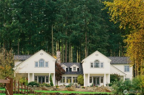 12907 Moss Creek Ln Ne, Carnation, WA, 98014-6866 | Card Image