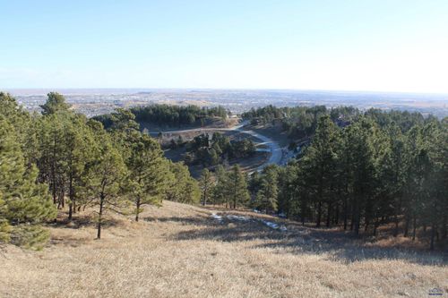 1515 Pevans Pkwy, RAPID CITY, SD, 57701-5101 | Card Image