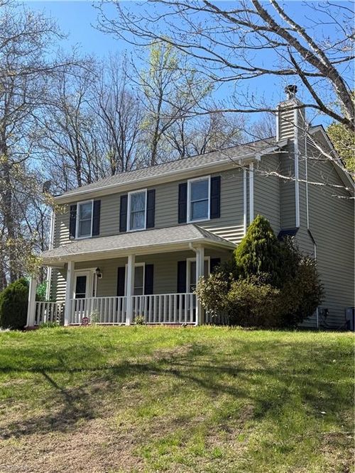 2302 Acorn Ridge Rd, Greensboro, NC, 27407-5434 | Card Image