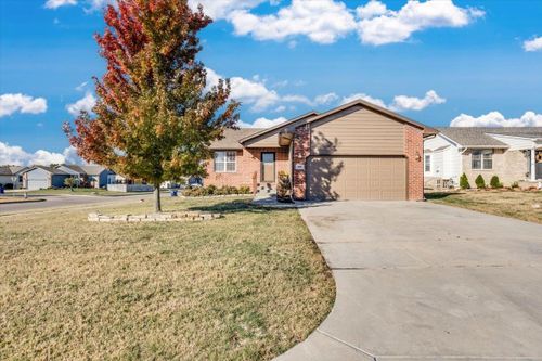 809 Cherrywood Ct, Andover, KS, 67002 | Card Image