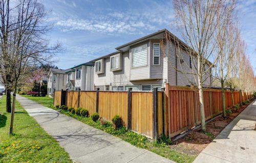 11913 240 St, Maple Ridge, BC, V4R1M7 | Card Image
