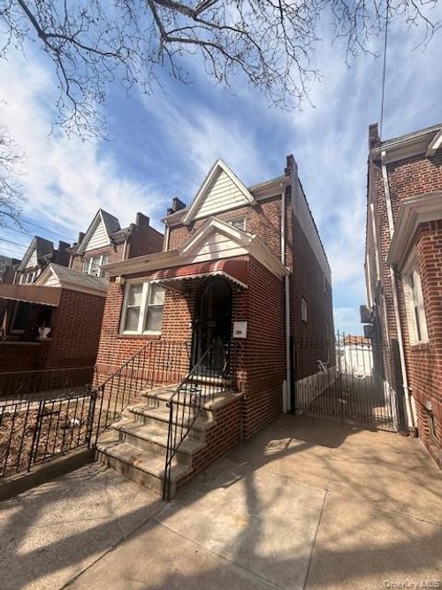 52-30 62nd St, Maspeth, NY, 11378-1338 | Card Image