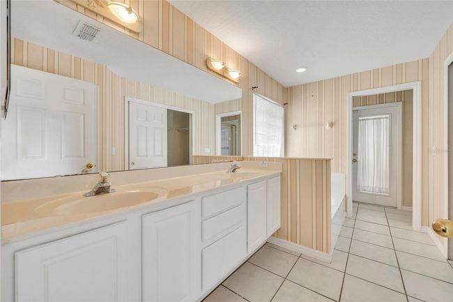 Main Bathroom-Tile floors & Tile Shower | Image 14