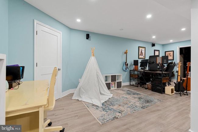 2032 Valley View Dr, House other with 4 bedrooms, 4 bathrooms and null parking in QUAKERTOWN PA | Image 41