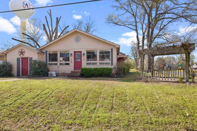 108 N Ponsard St, House other with 3 bedrooms, 2 bathrooms and null parking in Troup TX | Image 25