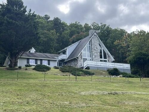 384 Easy Slope Ln, New Castle, VA, 24127-6700 | Card Image