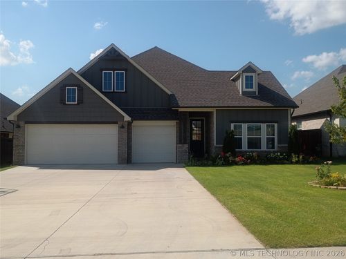 2057 E 130th St S, Jenks, OK, 74037-5100 | Card Image