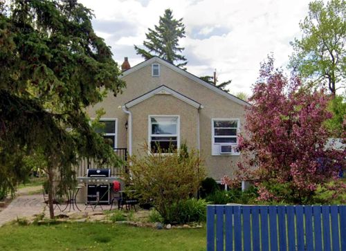 408 2 St S, Vulcan, AB, T0L2B0 | Card Image