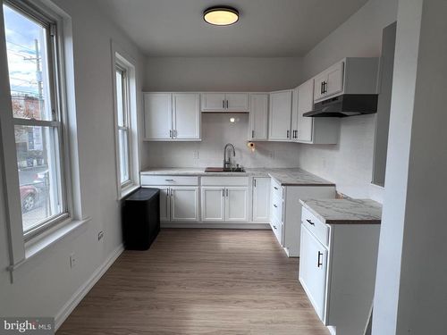 1001 N 6th St, CAMDEN, NJ, 08102-2519 | Card Image