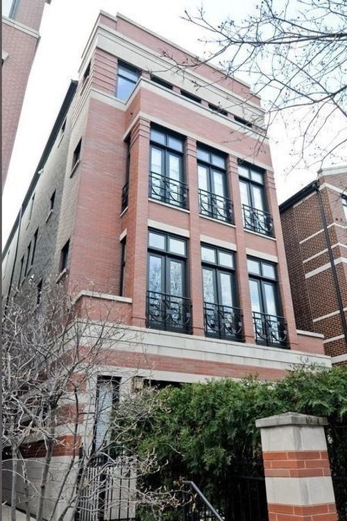 apt-2-2850 N Burling St, Chicago, IL, 60657-6608 | Card Image