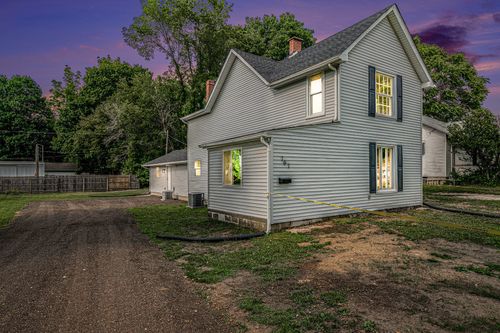 707 E State St, Cassopolis, MI, 49031-1135 | Card Image