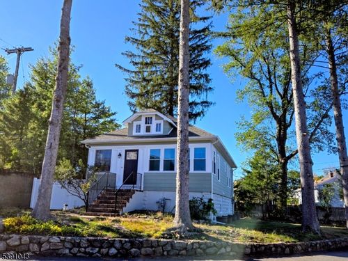 100 N Bertrand Rd, Mount Arlington, NJ, 07856-1420 | Card Image