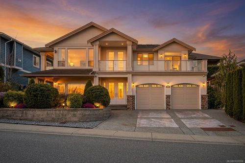 6455 Groveland Dr, Nanaimo, BC, V9V1V4 | Card Image