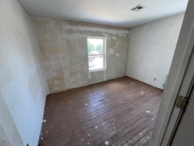 502 E Cavalry St, House other with 4 bedrooms, 2 bathrooms and null parking in Cordell OK | Image 9