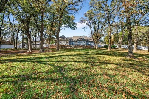 380 Crescent Dr, Pottsboro, TX, 75076-3186 | Card Image