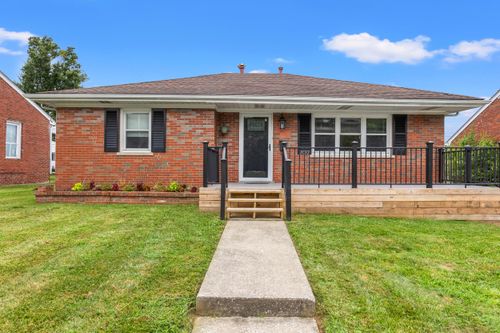 2032 Saint Michael Dr, Lexington, KY, 40502-1130 | Card Image