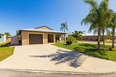 2 Rio De Palmas, House other with 2 bedrooms, 2 bathrooms and null parking in Fort Pierce FL | Image 3