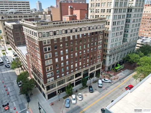 apt-302-312 S 16th St, Omaha, NE, 68102-2217 | Card Image