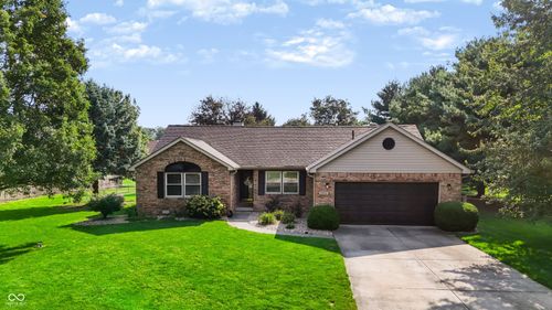 3805 N Strahl Dr, Greenfield, IN, 46140-7955 | Card Image