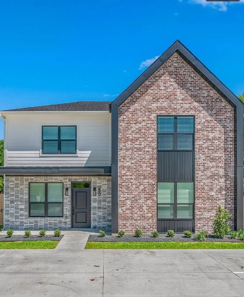 704 Eisenhower St, College Station, TX, 77840-1920 | Card Image