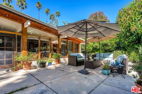 3447 Vista Haven Rd, Sherman Oaks, CA, 91403-4924 | Card Image