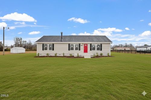 555 Lemont Dr, Raeford, NC, 28376-9318 | Card Image
