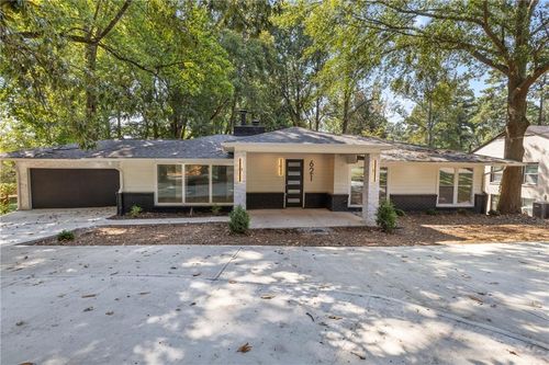 621 Hammond Dr, Sandy Springs, GA, 30328-5231 | Card Image