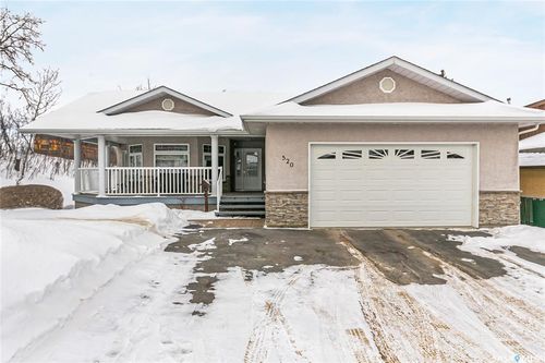 520 9th St, Regina Beach, SK, S0G4C0 | Card Image