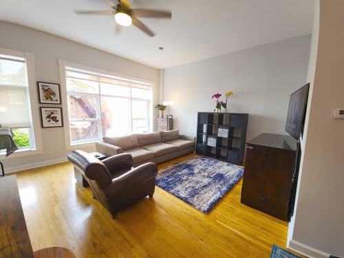 w201-2 S Main St, Norwalk, CT, 06854-2932 | Card Image