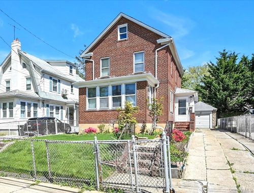 43-23 169th St, Flushing, NY, 11358-3246 | Card Image