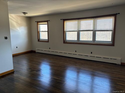 apt-12-21 Route 17, Tuxedo Park, NY, 10987-4462 | Card Image