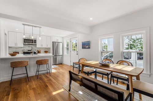b-113 Prospect St, Newburyport, MA, 01950-3008 | Card Image