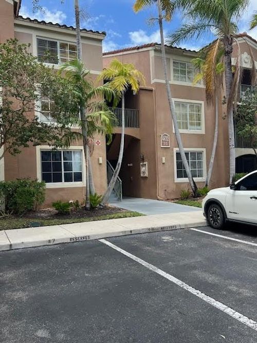 apt-105-4832 N State Road 7, Coconut Creek, FL, 33073-3346 | Card Image