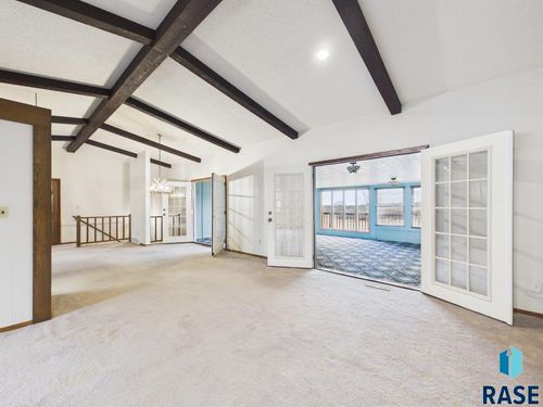 8701 E Maple St Street, Brandon, SD, 57005 | Card Image