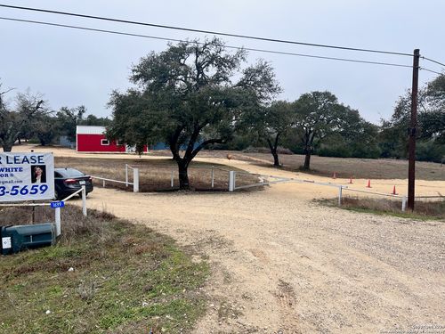 1699 S Us Highway 281, Blanco, TX, 78606-2021 | Card Image