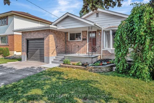 31 Plaza Sq, Belleville, ON, K8N4J2 | Card Image