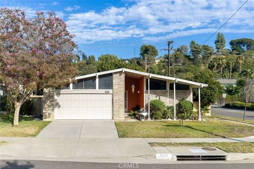 3528 Castle Rock Rd, Diamond Bar, CA, 91765 | Card Image