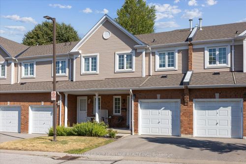 26-10 Bassett Blvd, Whitby, ON, L1N9C3 | Card Image