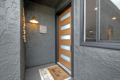 3929 Marvin St, Oceanside, CA, 92056-3332 | Card Image