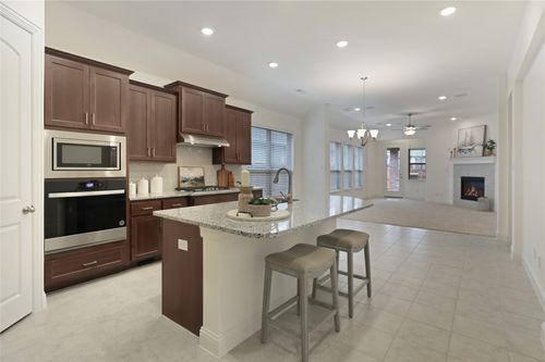 8105 Meadow Valley Dr, Mckinney, TX, 75071-2383 | Card Image