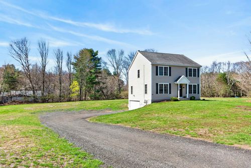 6 Pond St, Newton, NH, 03858-3405 | Card Image