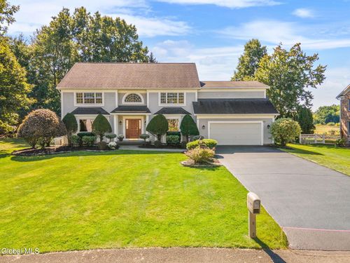 3079 New Williamsburg Dr, Schenectady, NY, 12303-5384 | Card Image