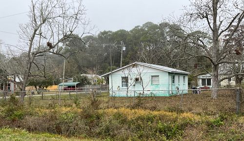 5 Bayview Dr, Apalachicola, FL, 32320-1210 | Card Image