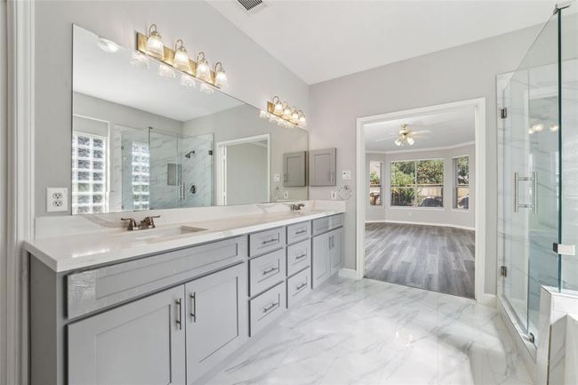 16602 Blue Vista Dr, House other with 5 bedrooms, 5 bathrooms and 2 parking in Houston TX | Image 24