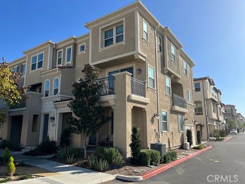 201 Mountain Glen Cir, Lake Forest, CA, 92630-5856 | Card Image