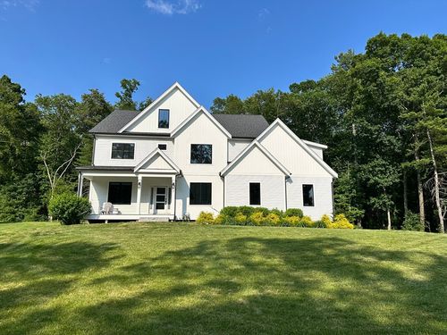 7 Liberty Ln, Holliston, MA, 01746-1833 | Card Image