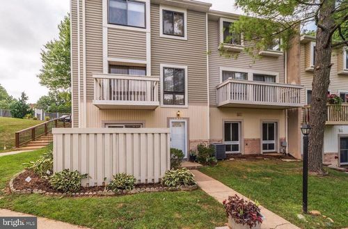 32c-7938 Bentley Village Dr, SPRINGFIELD, VA, 22152-3604 | Card Image